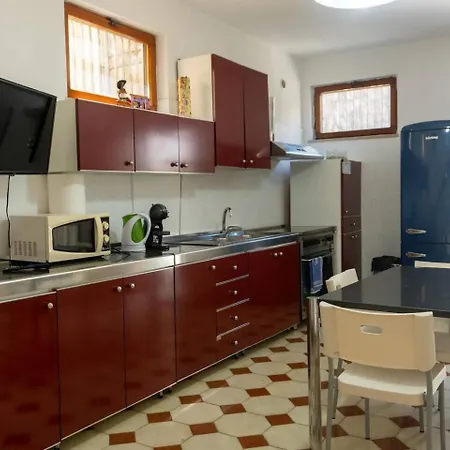Semesterbostad Casa Con Giardino E Ampio Terrazzo - A Casa Di Ugo Gaeta