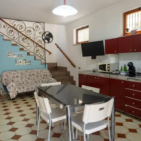 Casa Con Giardino E Ampio Terrazzo - A Casa Di Ugo Gaeta