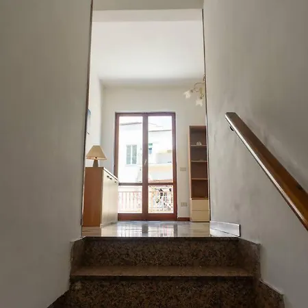 Casa Con Giardino E Ampio Terrazzo - A Casa Di Ugo Holiday home